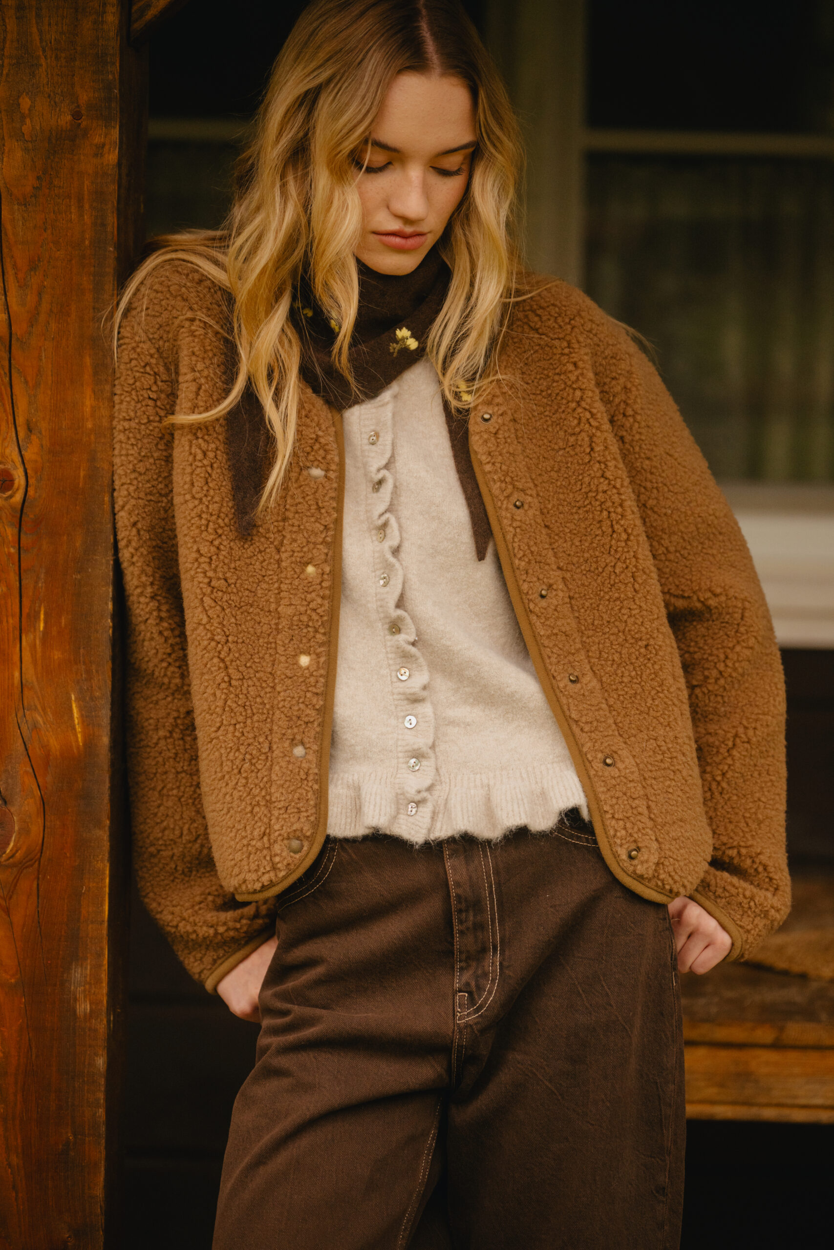 NZ8_3975 Image of a beige kally jacket